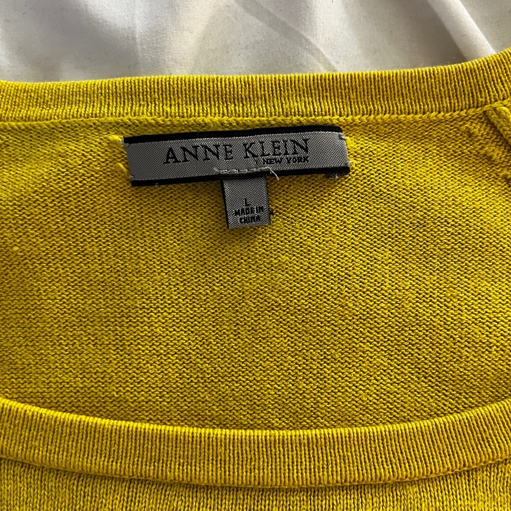 Anne Klein Vibrant Yellow Knit Top